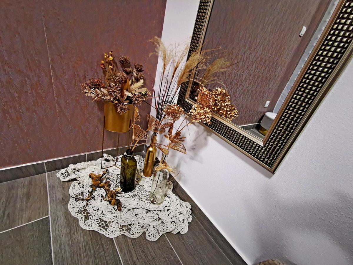 Golden - Self Check In Appartement Osijek Buitenkant foto