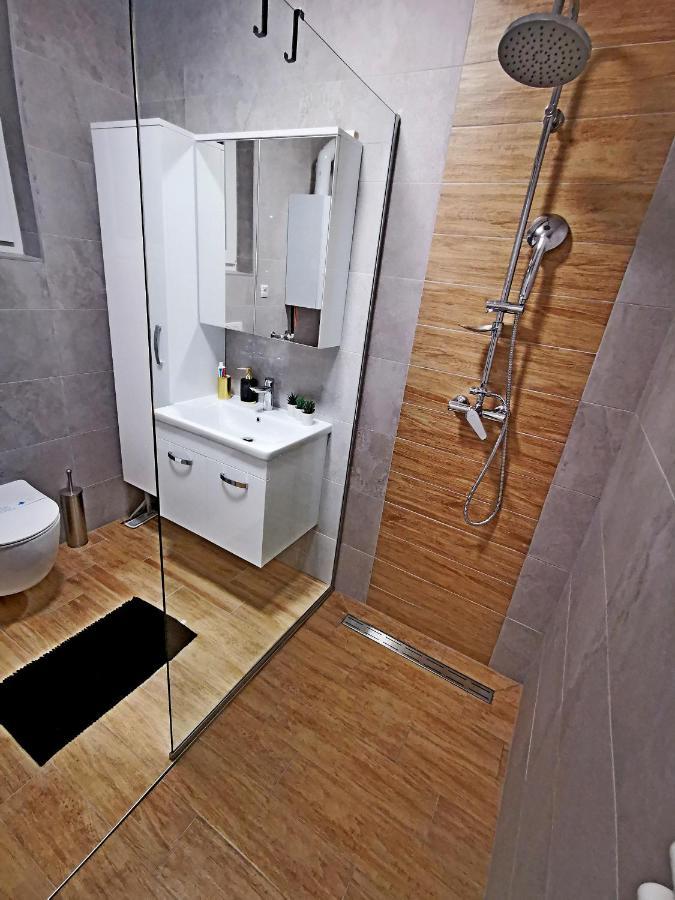 Golden - Self Check In Appartement Osijek Buitenkant foto